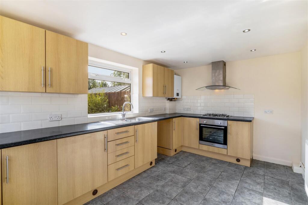 13 Hessle Drive (Boston)-14.jpg