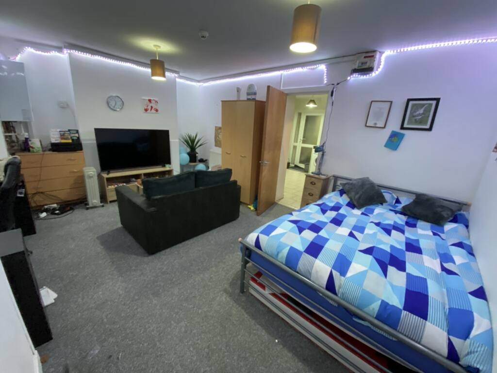 Call 02920 454555 to secure your viewing_19