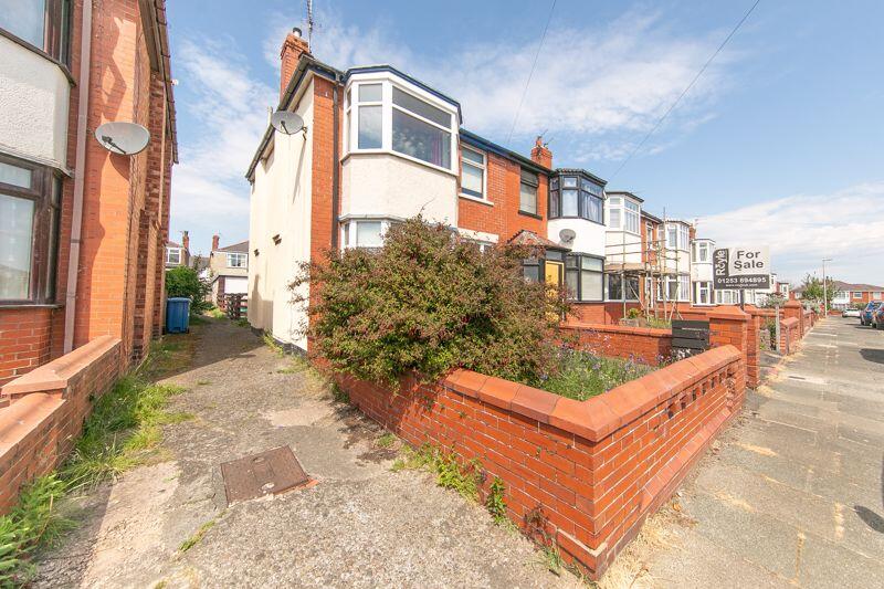 Shared driveway to garage &amp; garden