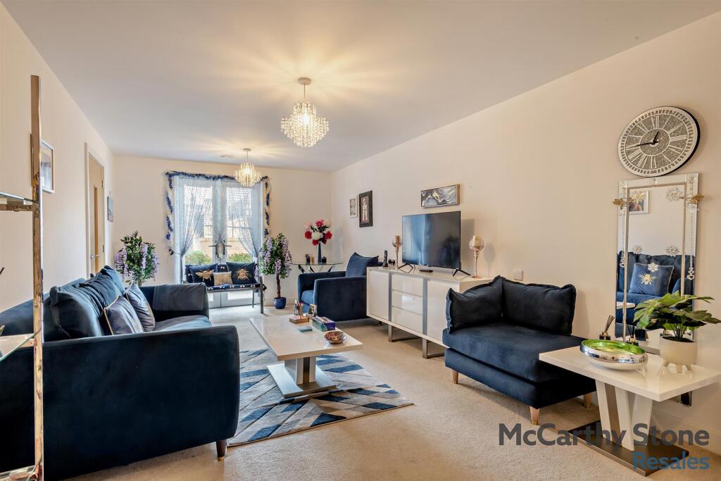 8641038-interior11-800.jpg