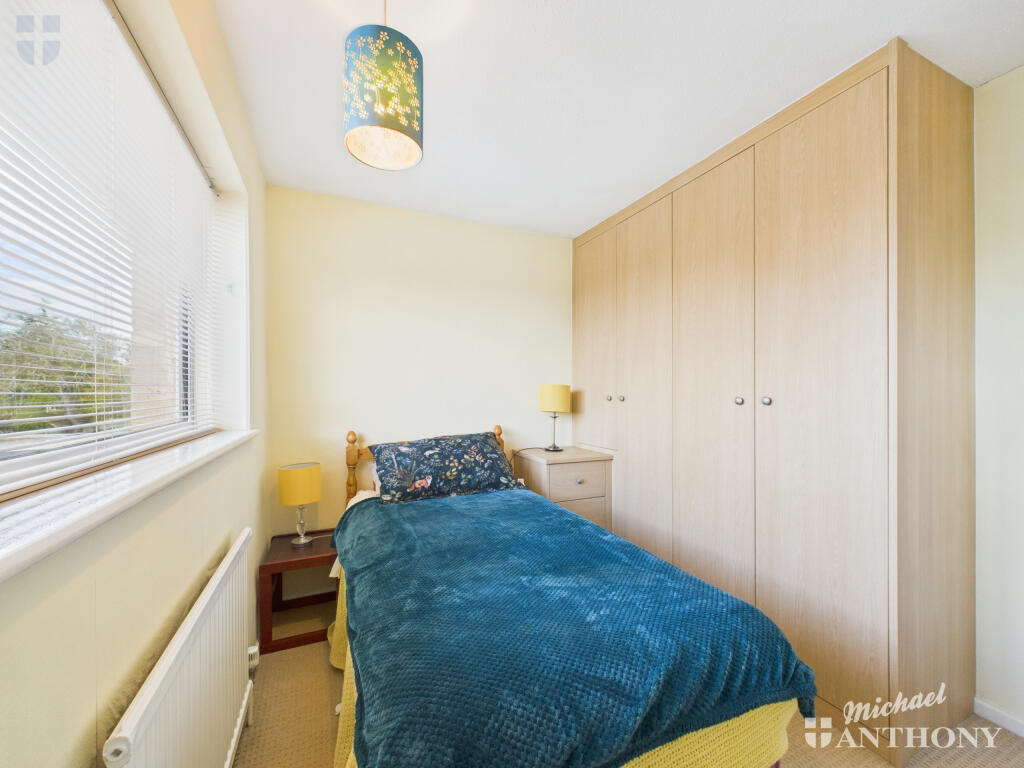 CAM03218G0-PR0812-STILL006