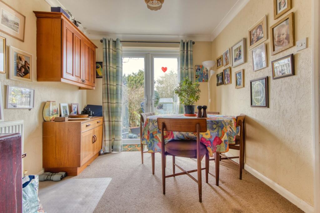 6 A Charles Crescent