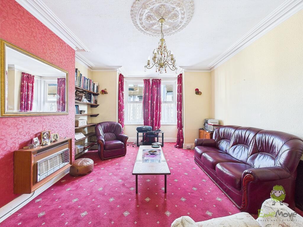 CAM01543G0-PR0123-STILL003