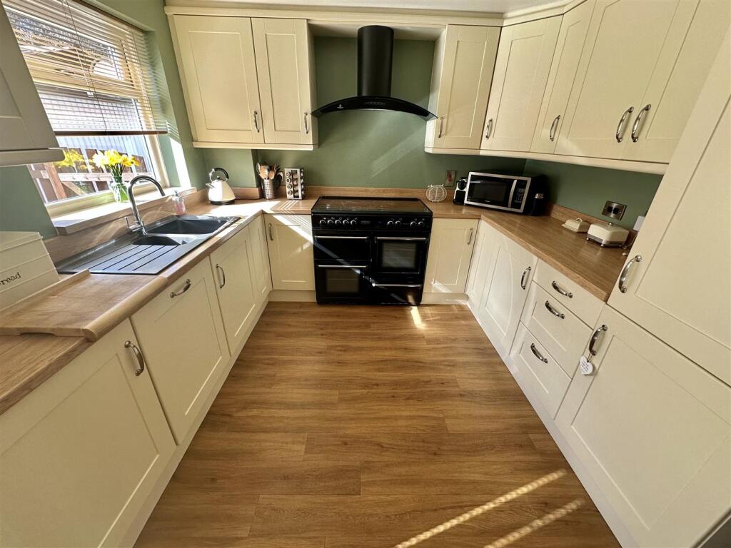 Bramleys Estate Agents - Kings Lea - Liversedge (1