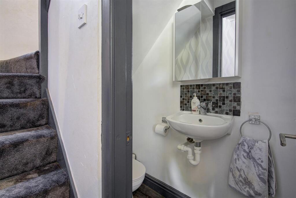 27 Shefford Crescent winstanley WN3 6LF-32.jpg