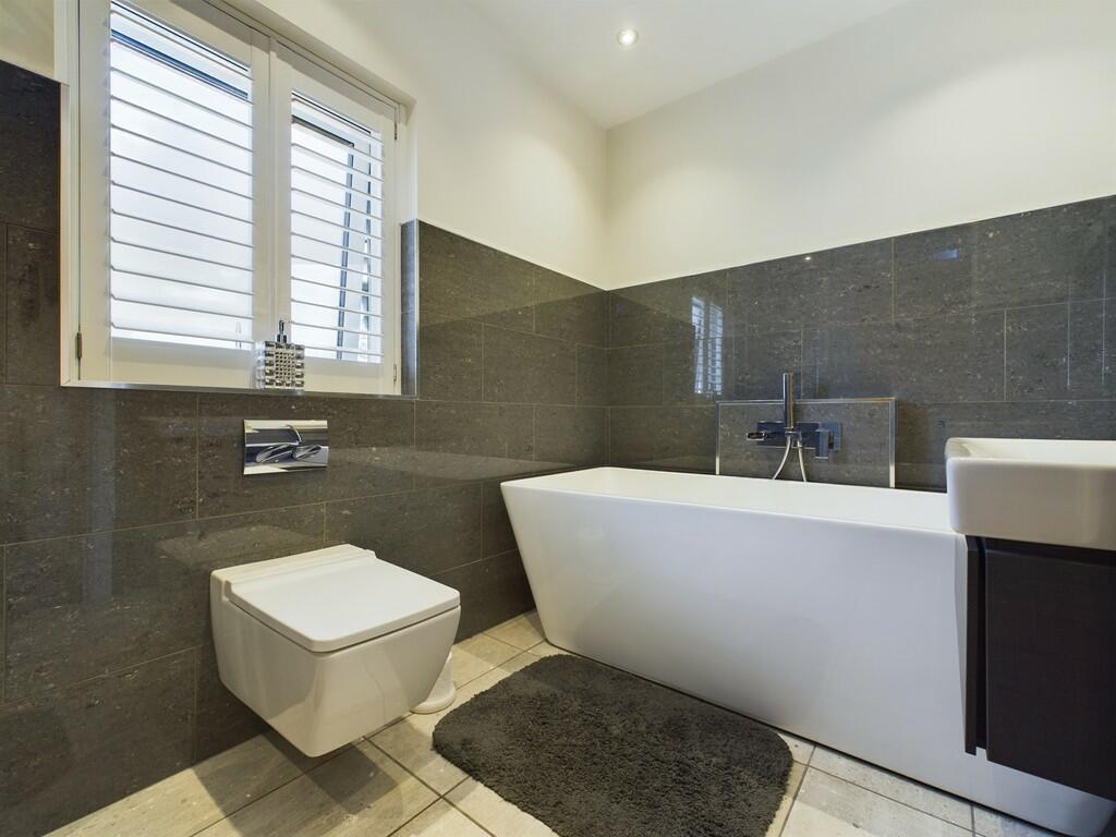 CAM02059G0-PR0165...