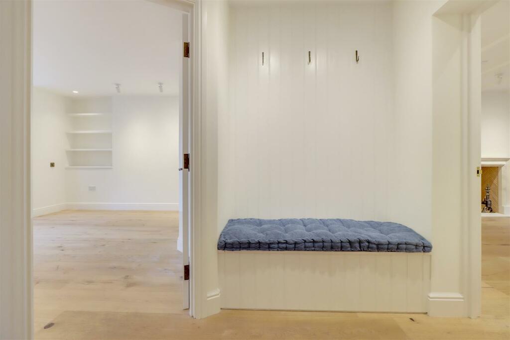 HALL.jpg