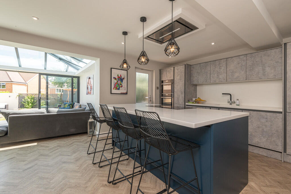 30 - 18 Grantley ...