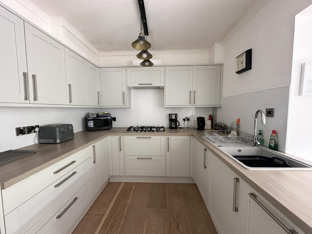 20250910_122749421_iOS