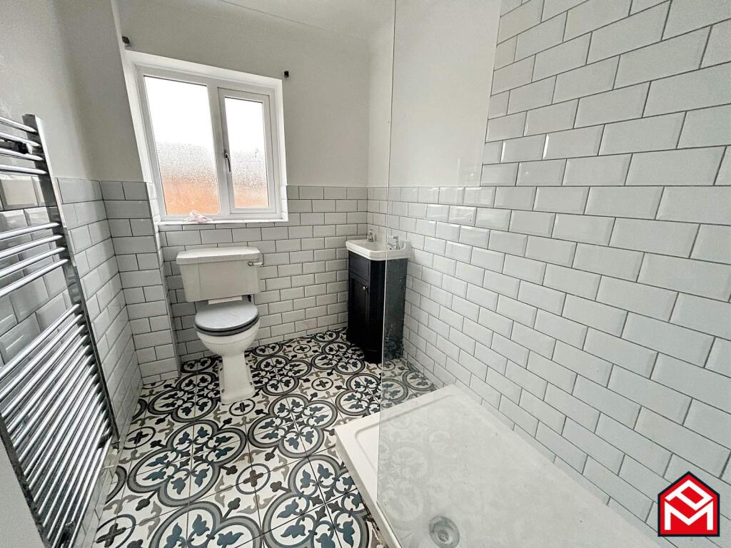 Family Shower Room