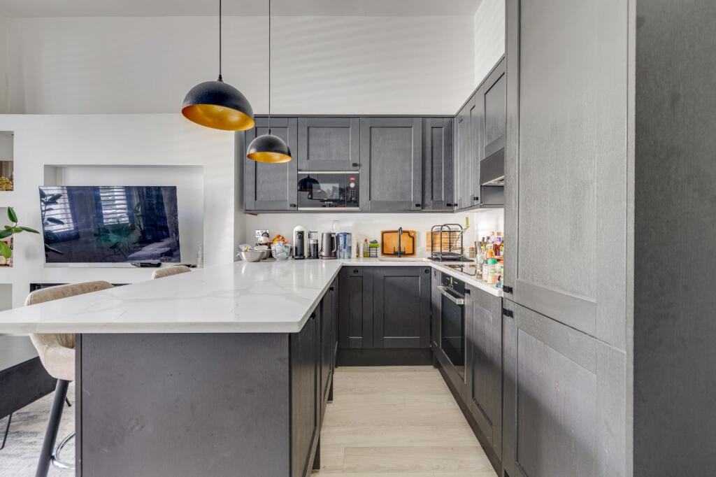 Kitchen/ Living Room