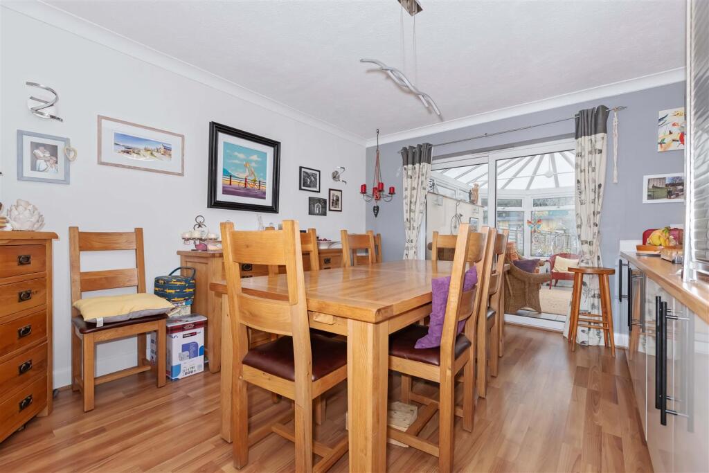 Parkfield Rd_17.jpg
