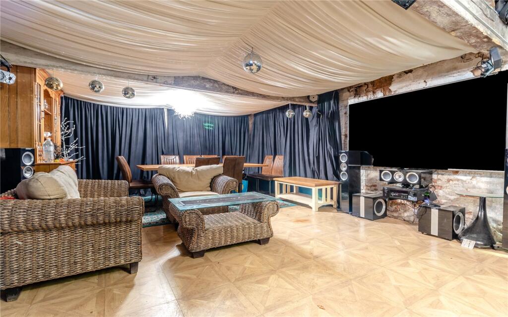 Entertainment Room