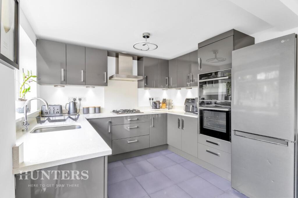 Dining kitchen