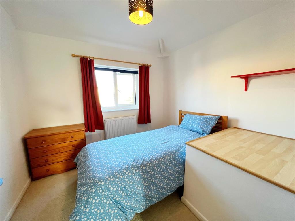 Bedroom 3.jpg