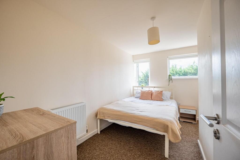 6 Stanway Close BA2 2UR-40.jpg