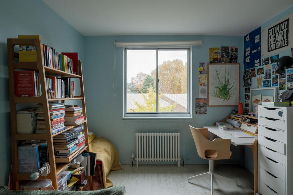 318643 - Vicar's Close, London E9 - high res-07...