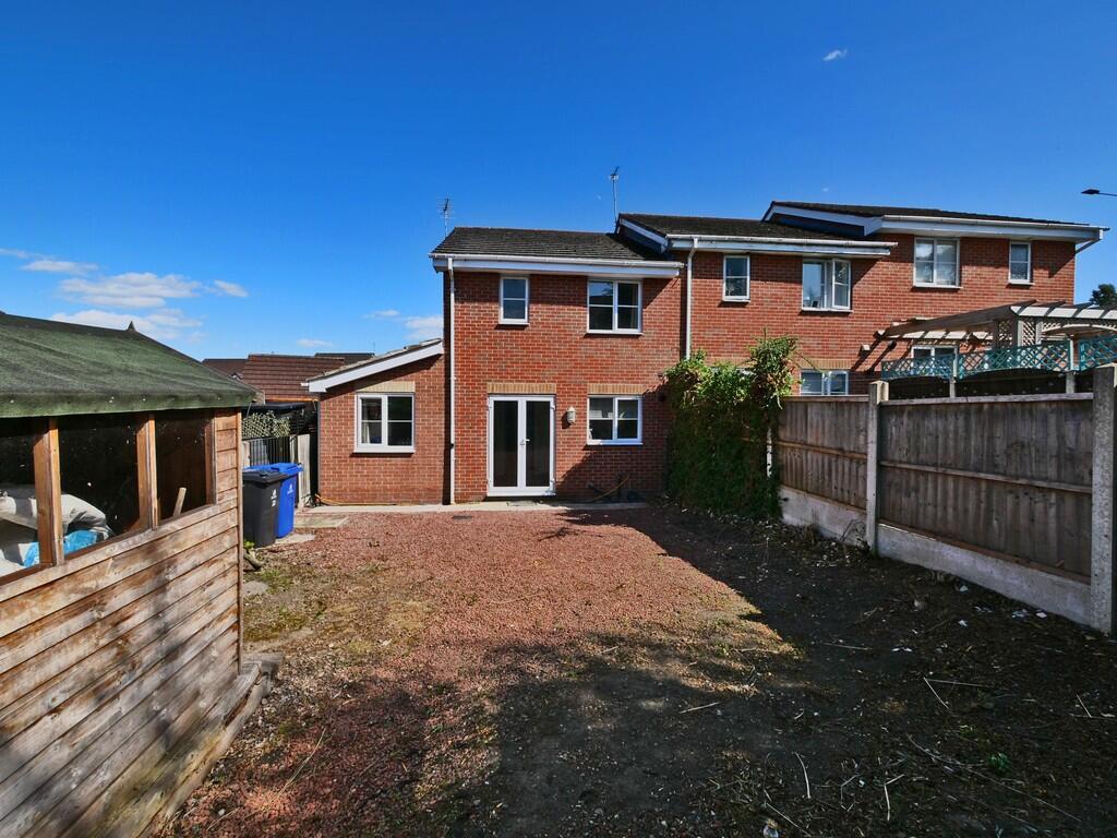 39 MOATHOUSE WAY ...