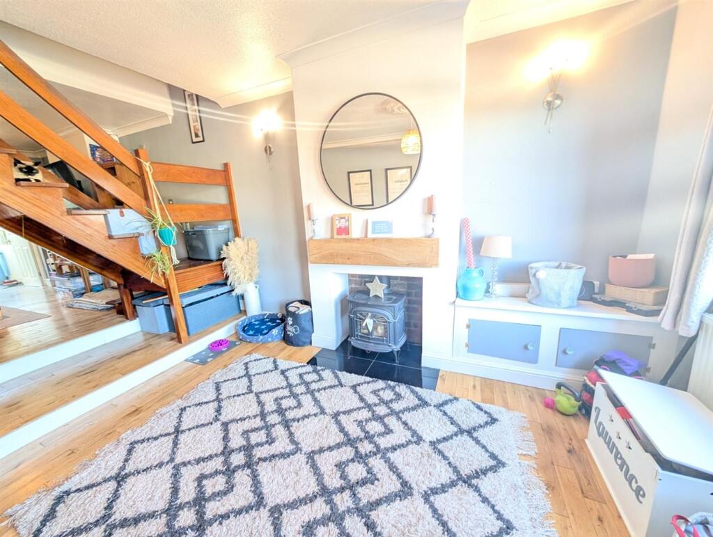 Living Room c
