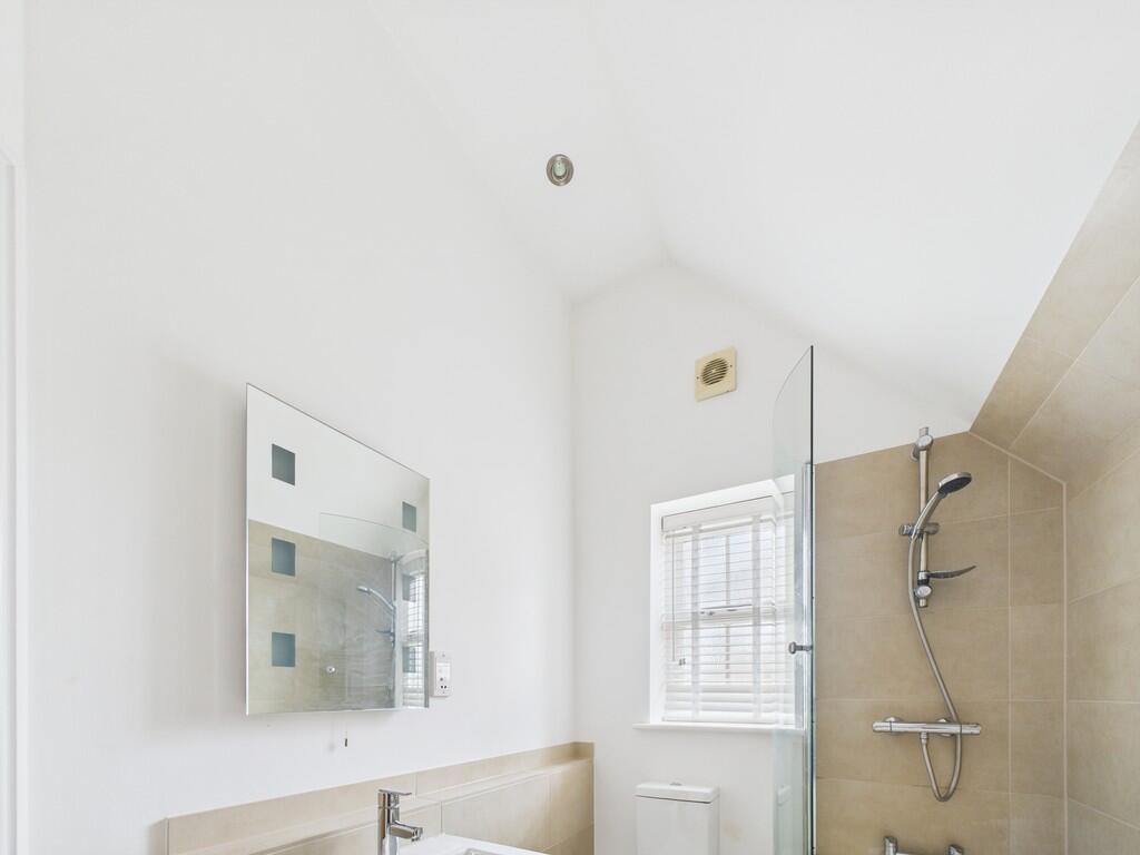 CAM05068G0-PR0013...