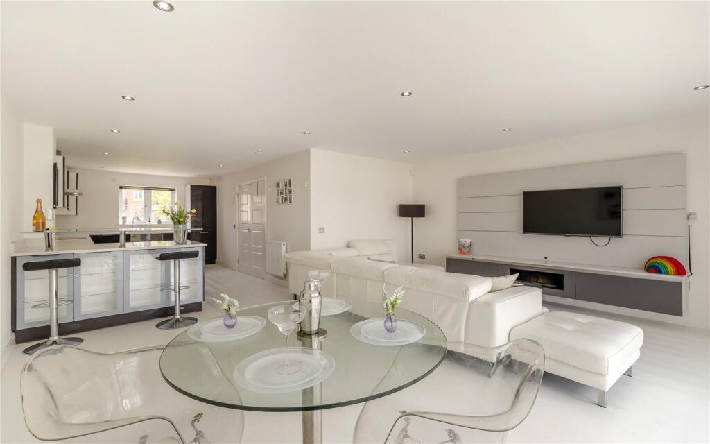 Kitchen/Sitting Room