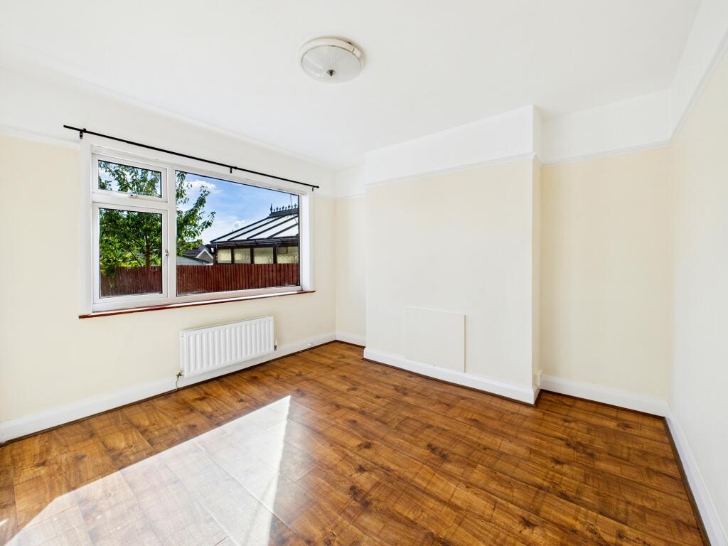 CAM05192G0-PR0155-STILL013