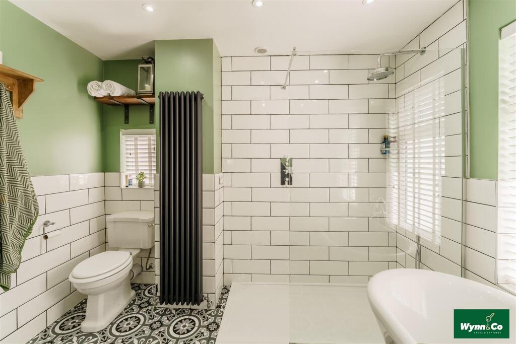 7 SALISBURY AVENUE-1045L.jpg