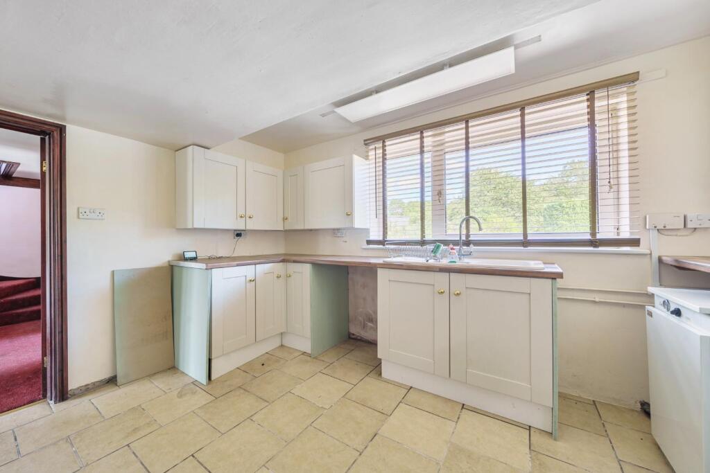 2nd view KITCHEN.jpg