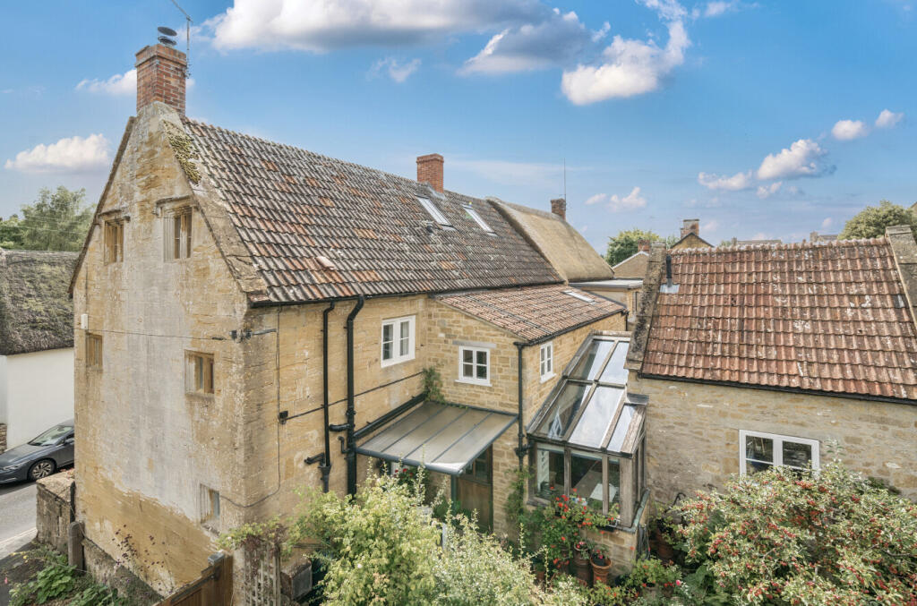 1346329-3-68b7163...