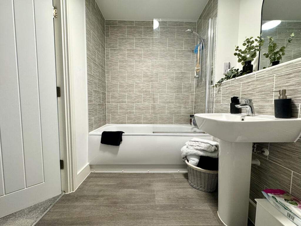 Bathroom 2