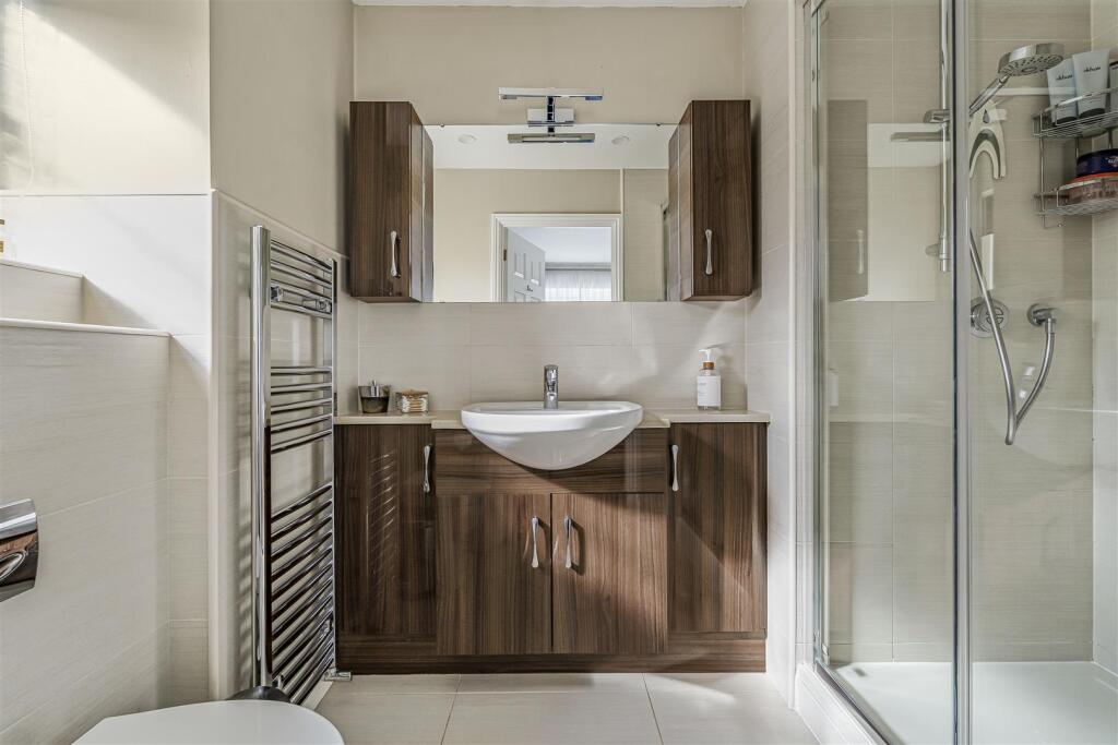 Guest En-suite