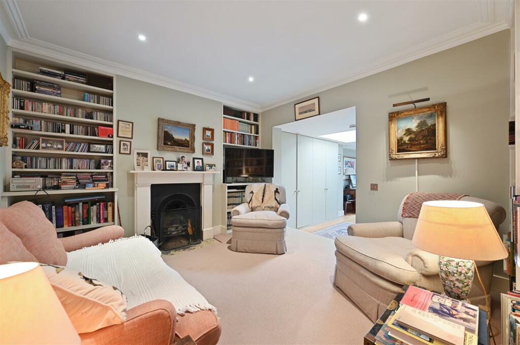 Sterne Street - Suite3 (1).JPG