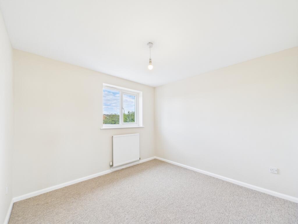 CAM01740G0-PR0422-STILL002