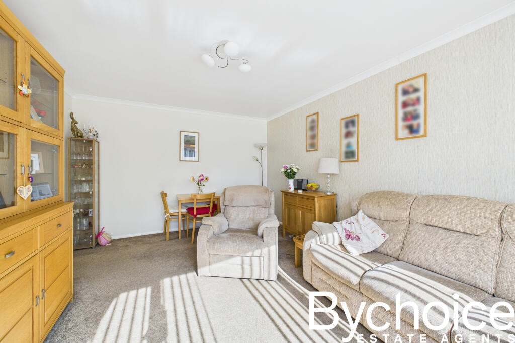 CAM05454G0-PR0056-STILL012