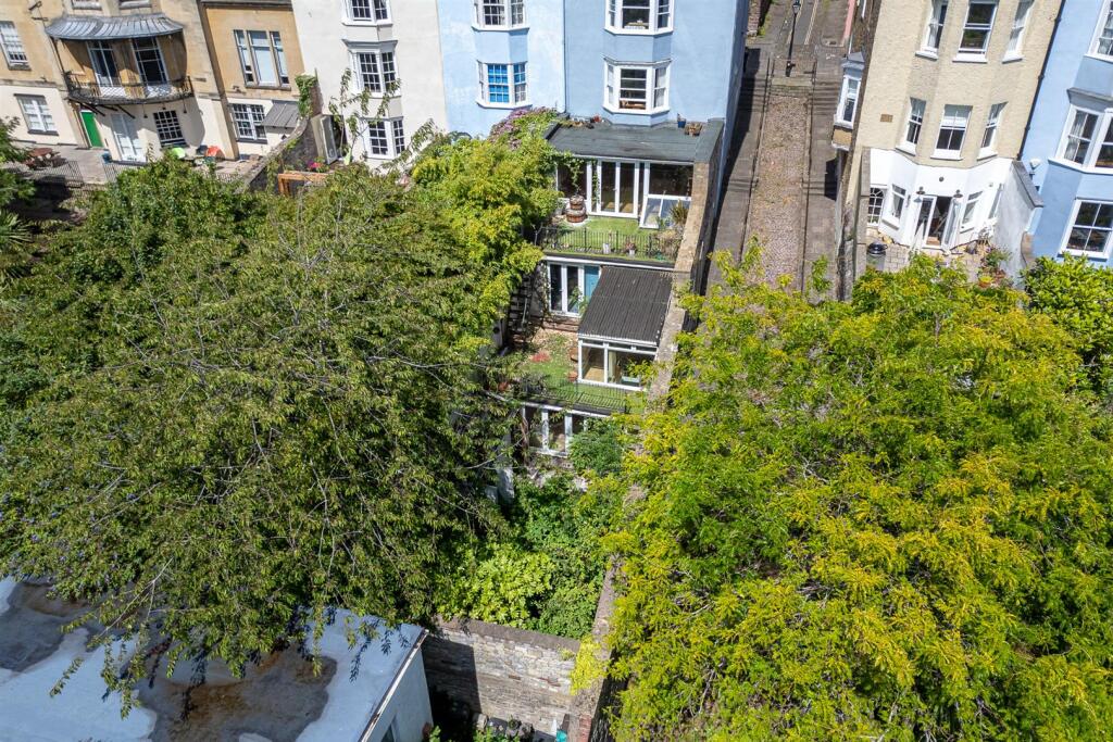 Garden Maisonette, 17 Somerset Street, Kingsdown, 