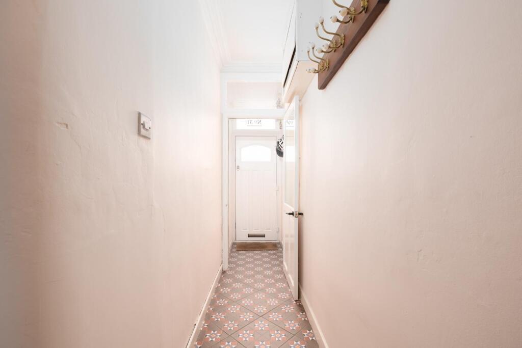 31 Battersea Road, BS5--2.jpg