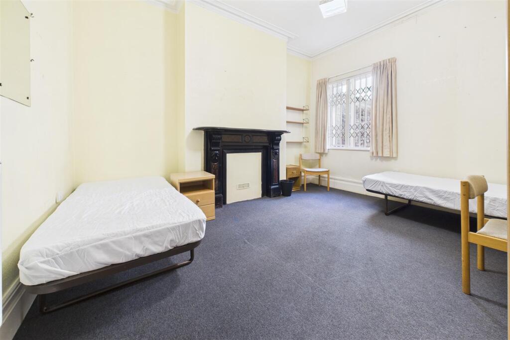 97 Woodland Road, Redland, Bristol BS8 1US | Freeh