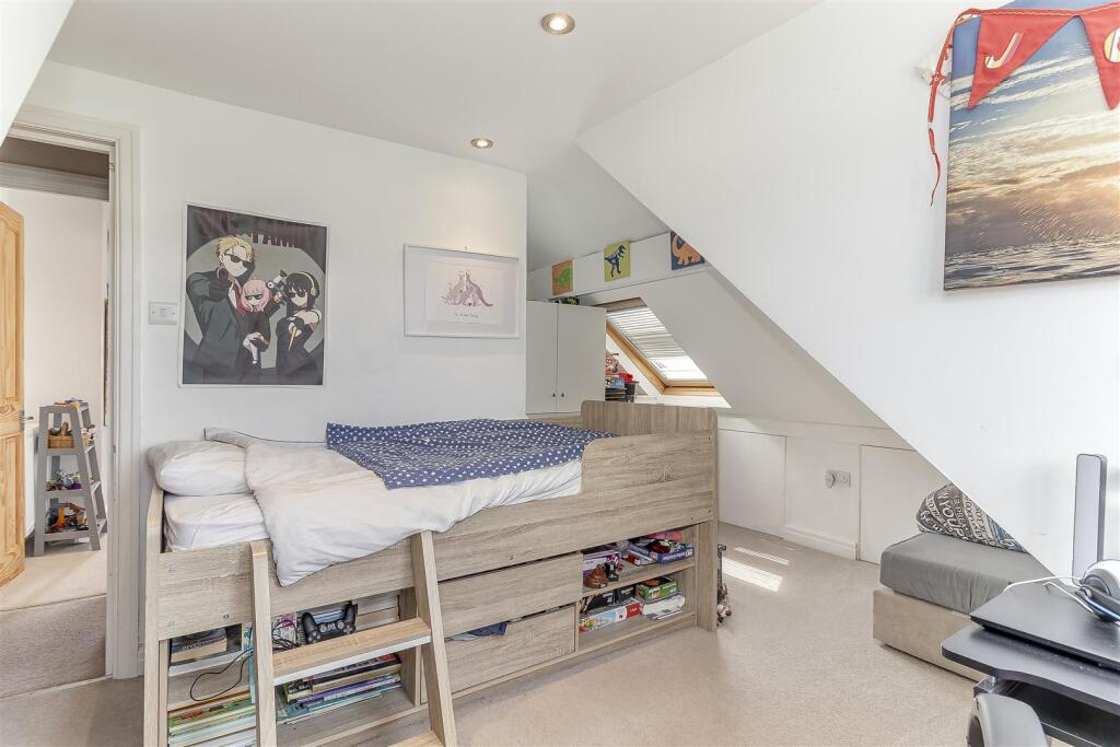 Bedroom 4 - B.jpg