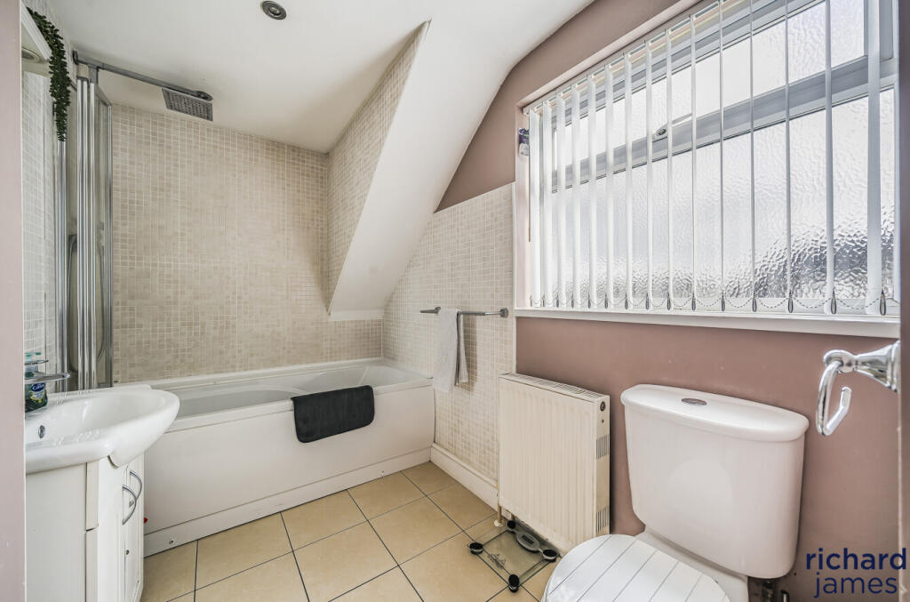 df0c8c1686704fc1be4fcdbab47f747e