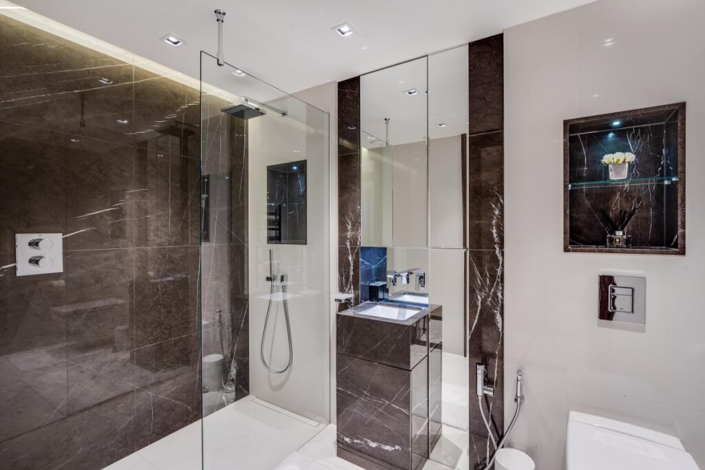 Lord Kensington H...