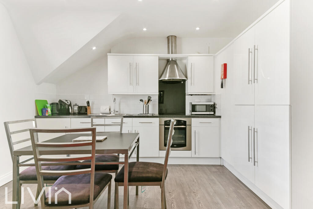 WOODSTOCK ROAD, 8, 4-17