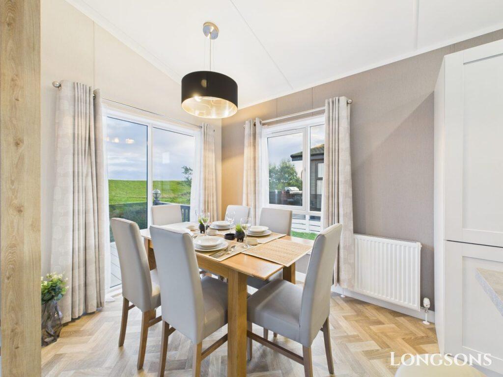 Cam02173g0 Pr0277 Still064