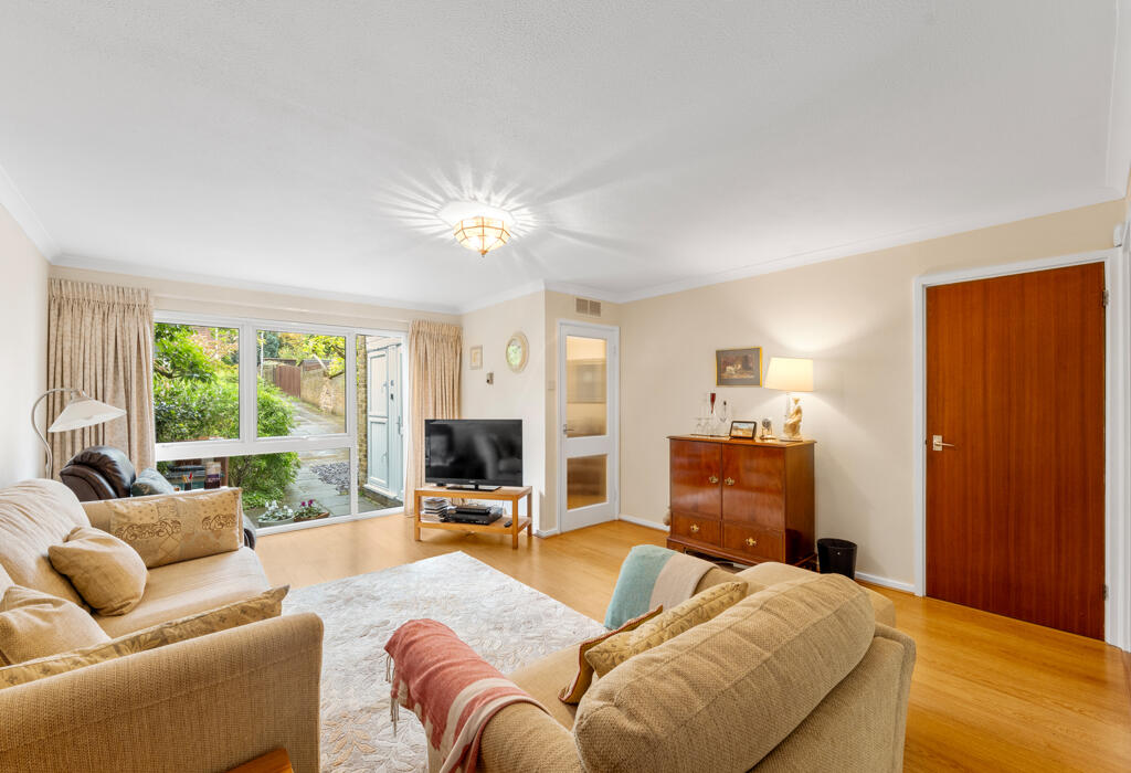 Large and bright reception