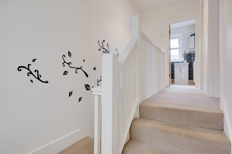 Landing/Hall