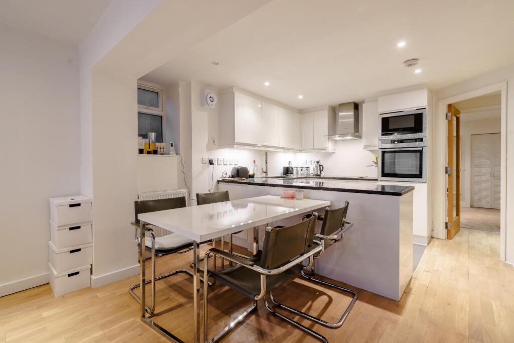 8407023-interior04-800.jpg