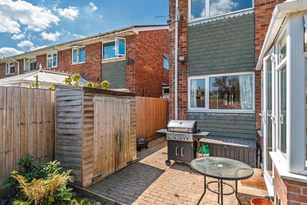 42 Wemberham Crescent Yatton BS49 4BE 41.jpg