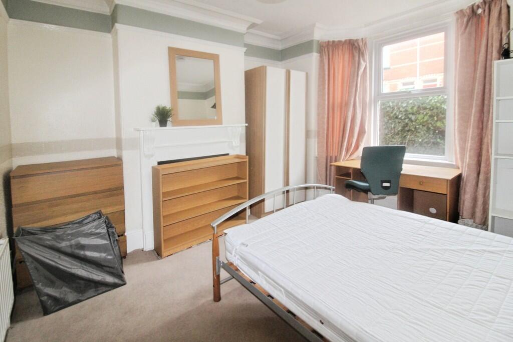 97d56340-Bedroom ...