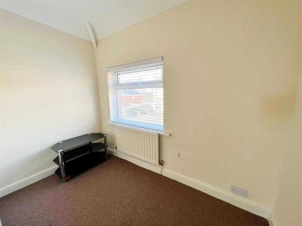Bedroom 3.jpg