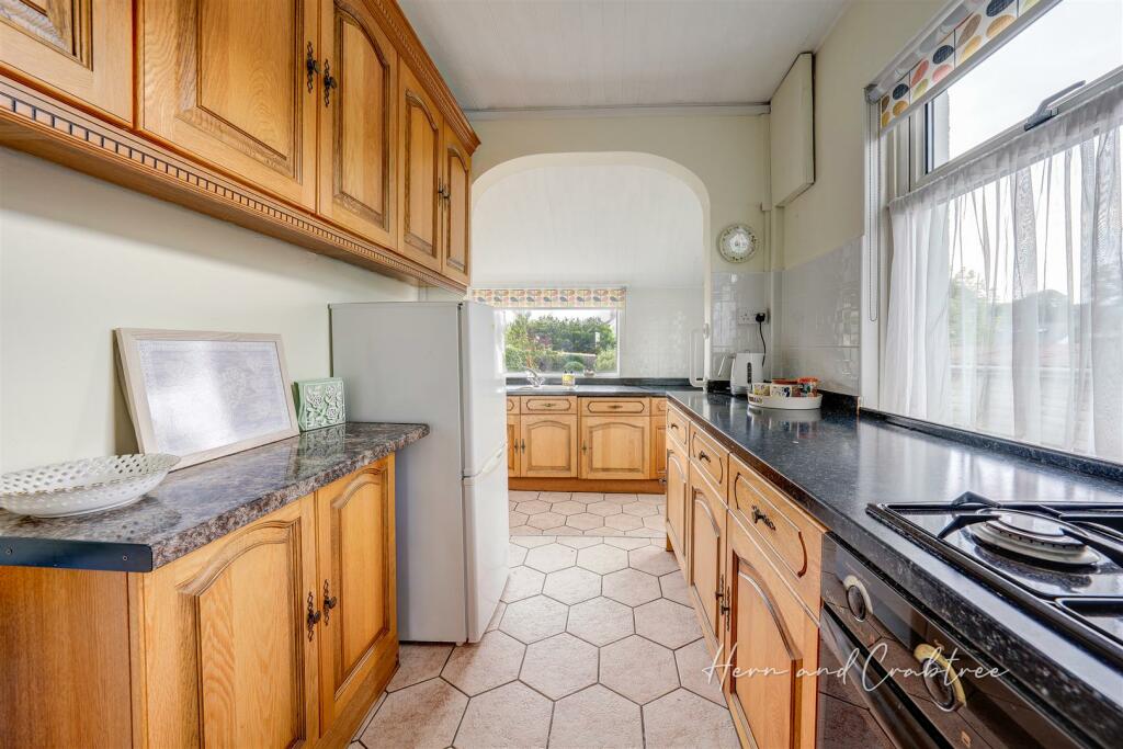 Ty Mawr Avenue, Rumney, HernCrabtree (10).jpg