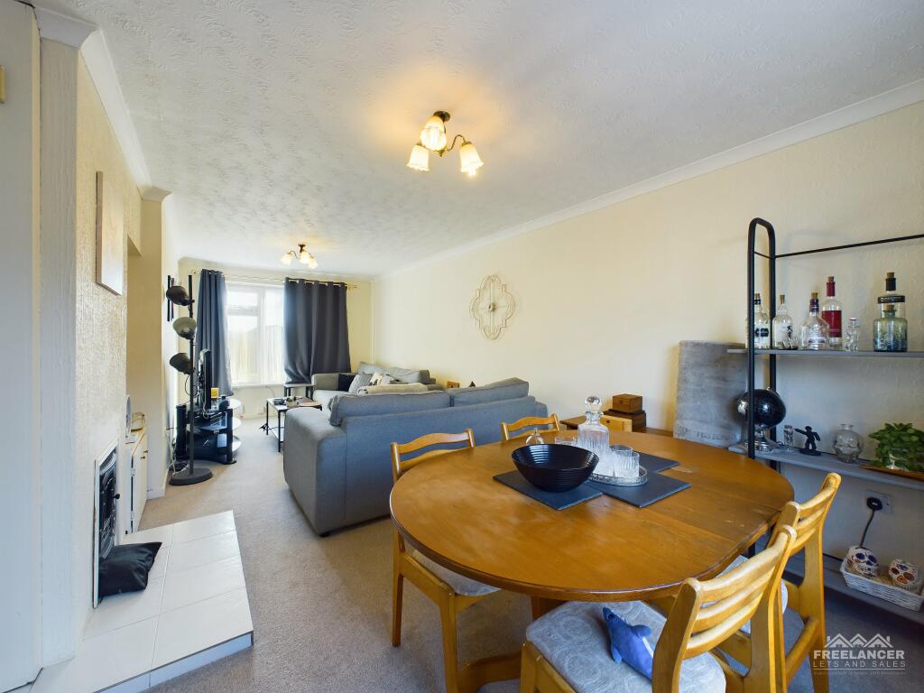 living room diner